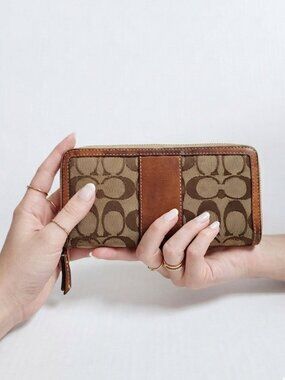 Vintage Coach Monogram Signature Zip-Around Wallet